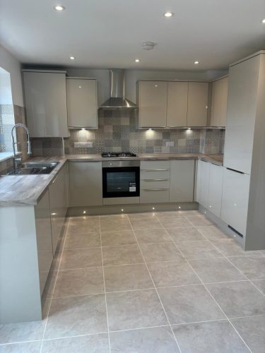 Manorcrest WS 82,85,23,24